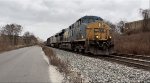 CSX 5318 leads I137.